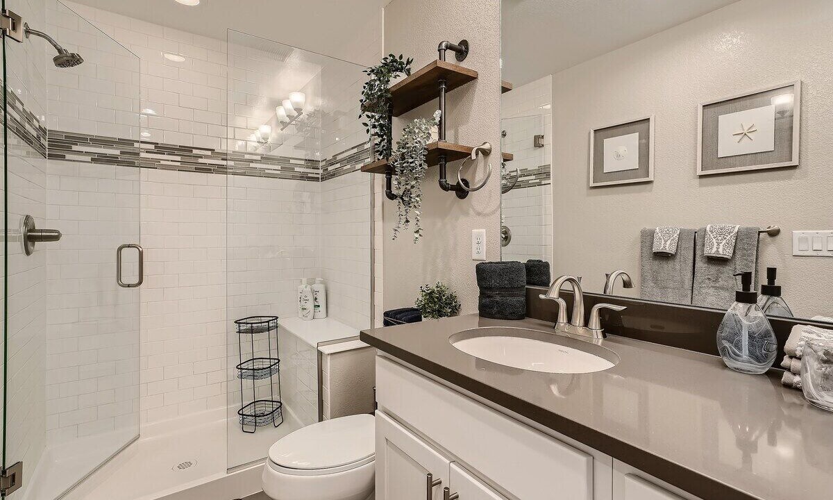 Photo of Bathroom in Bel Aire