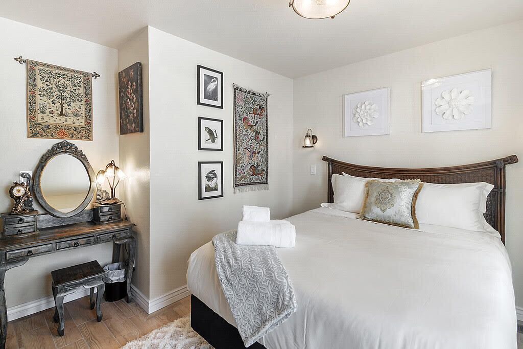 Photo of Bedroom in Evergreen West Central