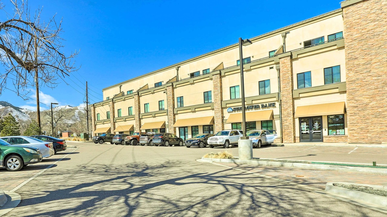 Photo of Outdoor in Golden