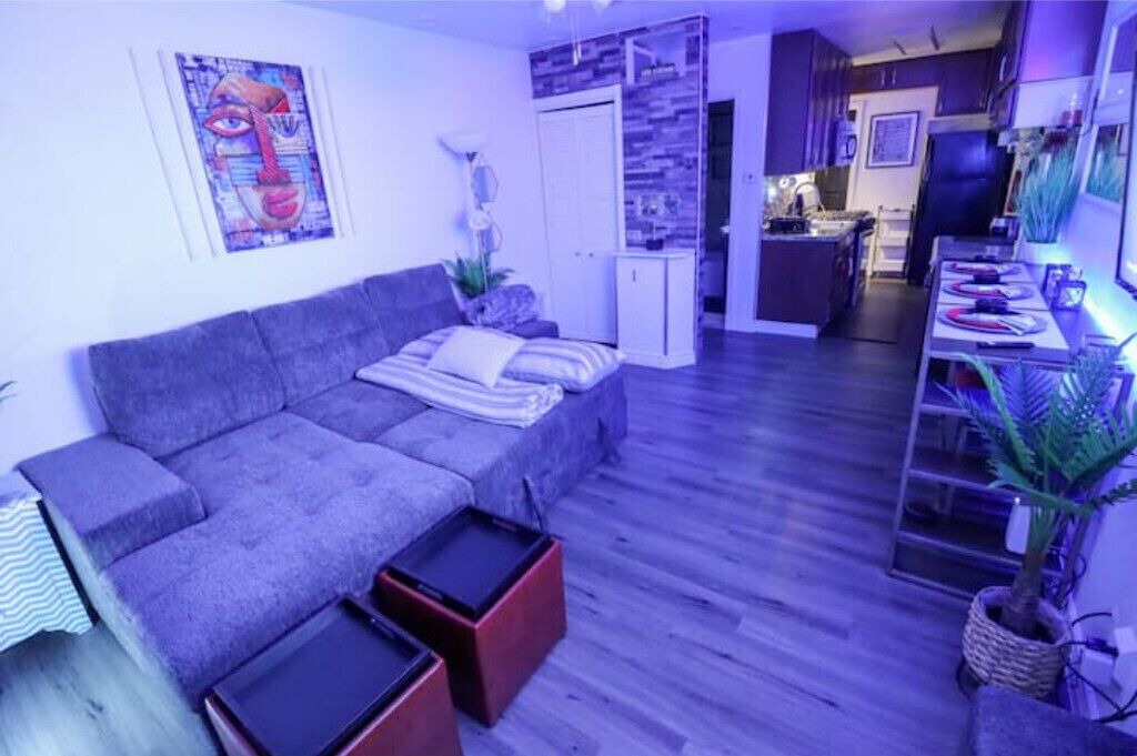 Photo of Livingroom in Cole