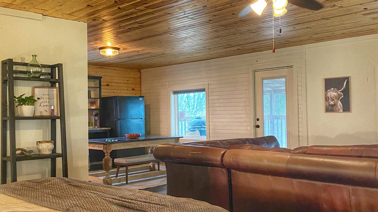Photo of Bedroom in Mountainburg