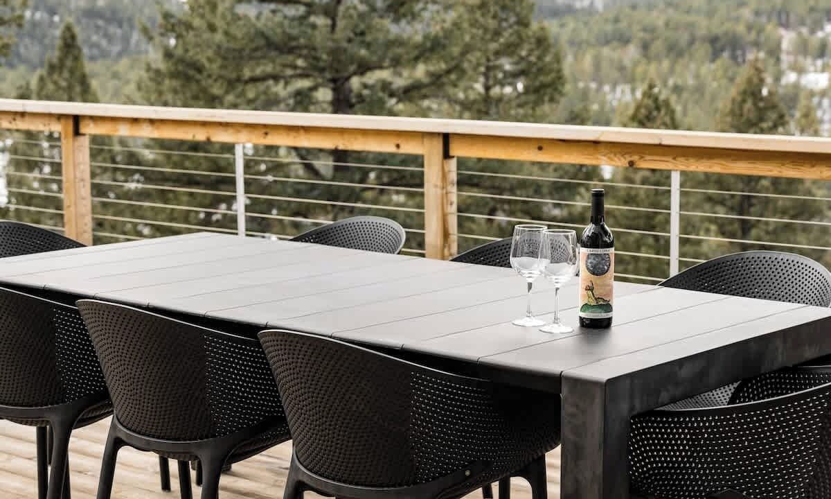 Photo of Outdoor in Evergreen Meadows