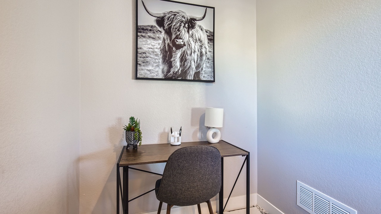 Photo of Bedroom in Jefferson Park