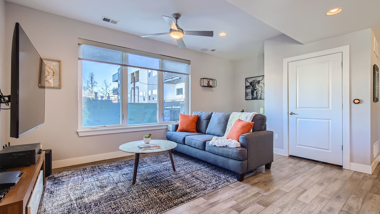 Photo of Bedroom in Jefferson Park