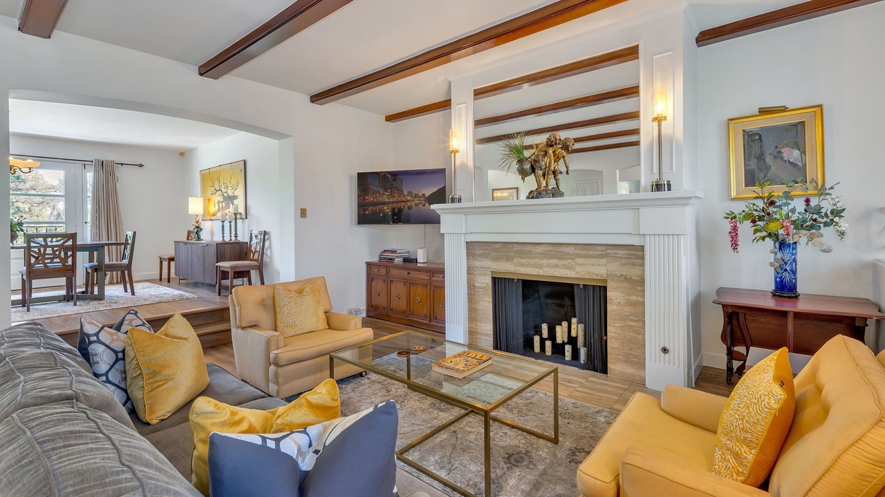 Photo of Livingroom in Vista