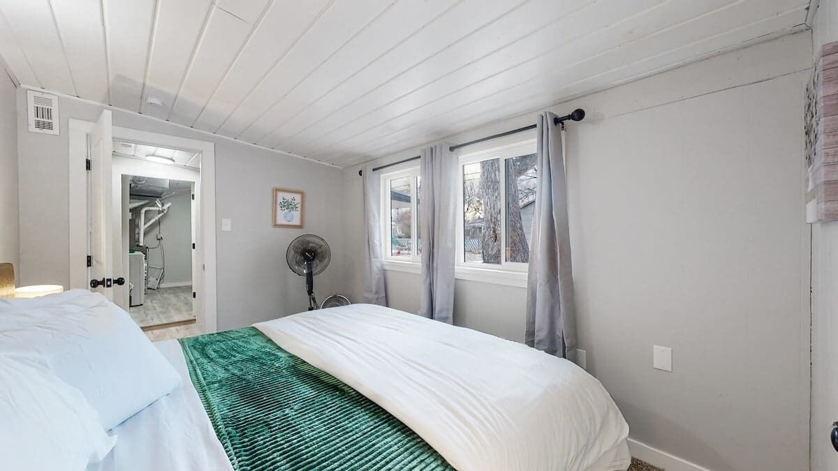 Photo of Bedroom in Jewell Heights - Hoffman Heights