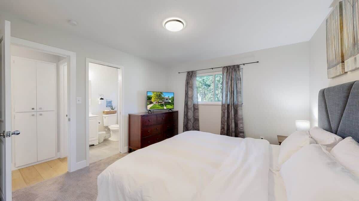 Photo of Bedroom in Castlewood