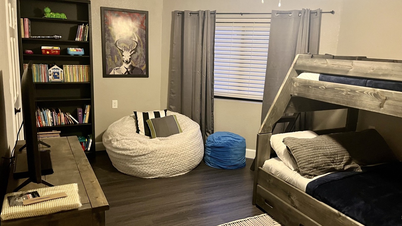 Photo of Bedroom in Broadmoor