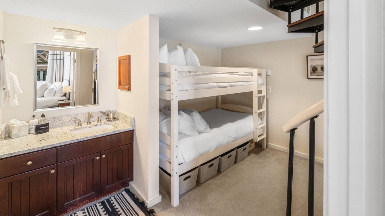 Photo of Bedroom in Mountain Village