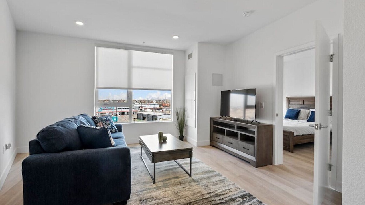 Photo of Livingroom in Aurora