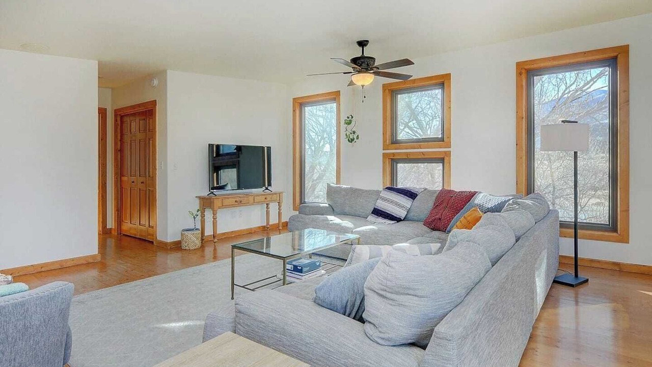Photo of Livingroom in Salida