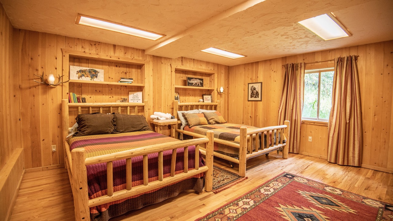 Photo of Bedroom in Homestead