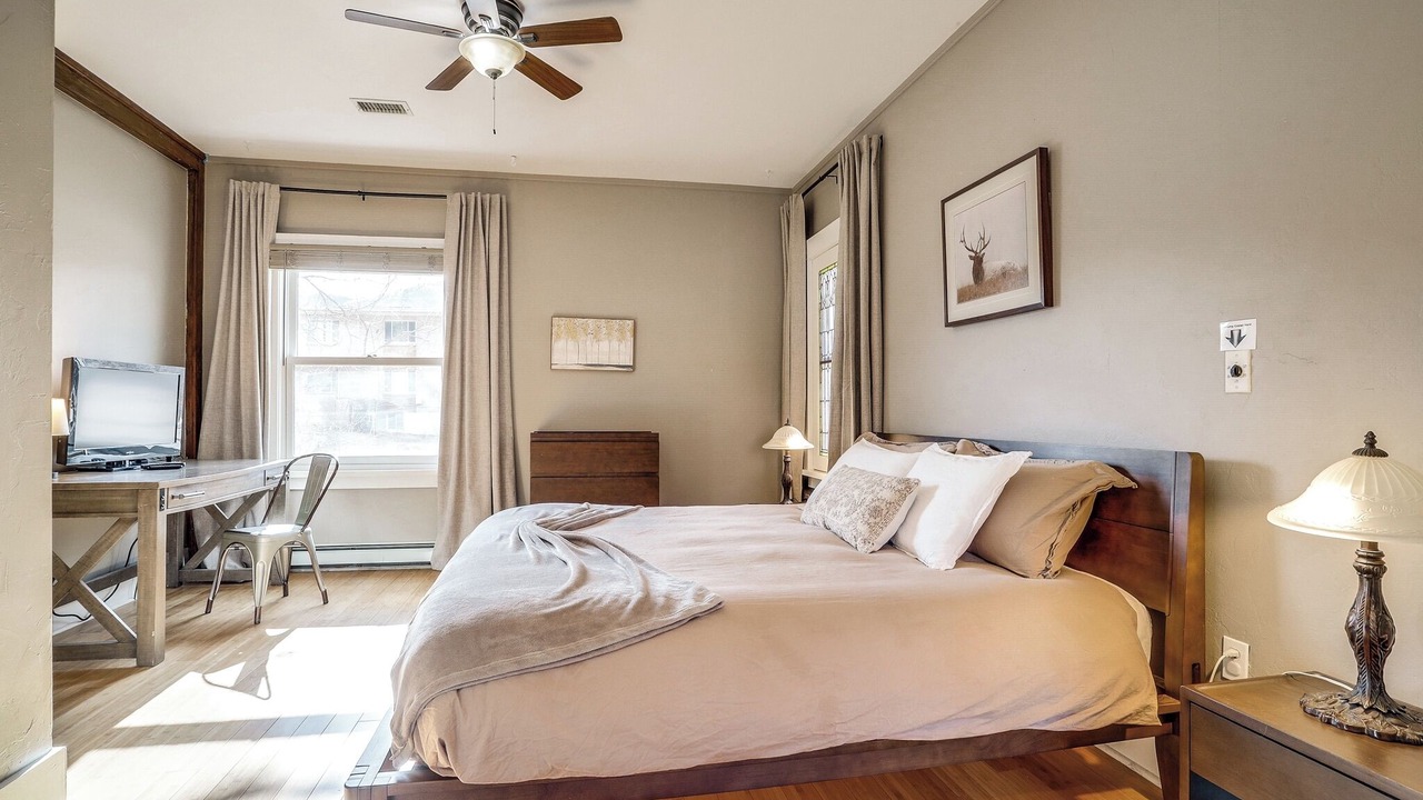 Photo of Bedroom in Golden