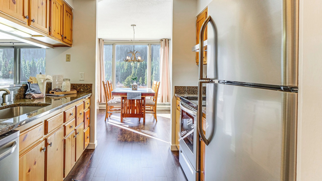 Photo of Kitchen in Lakeside Village