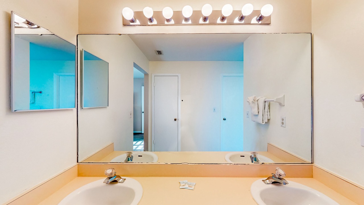 Photo of Bathroom in Indian Ridge