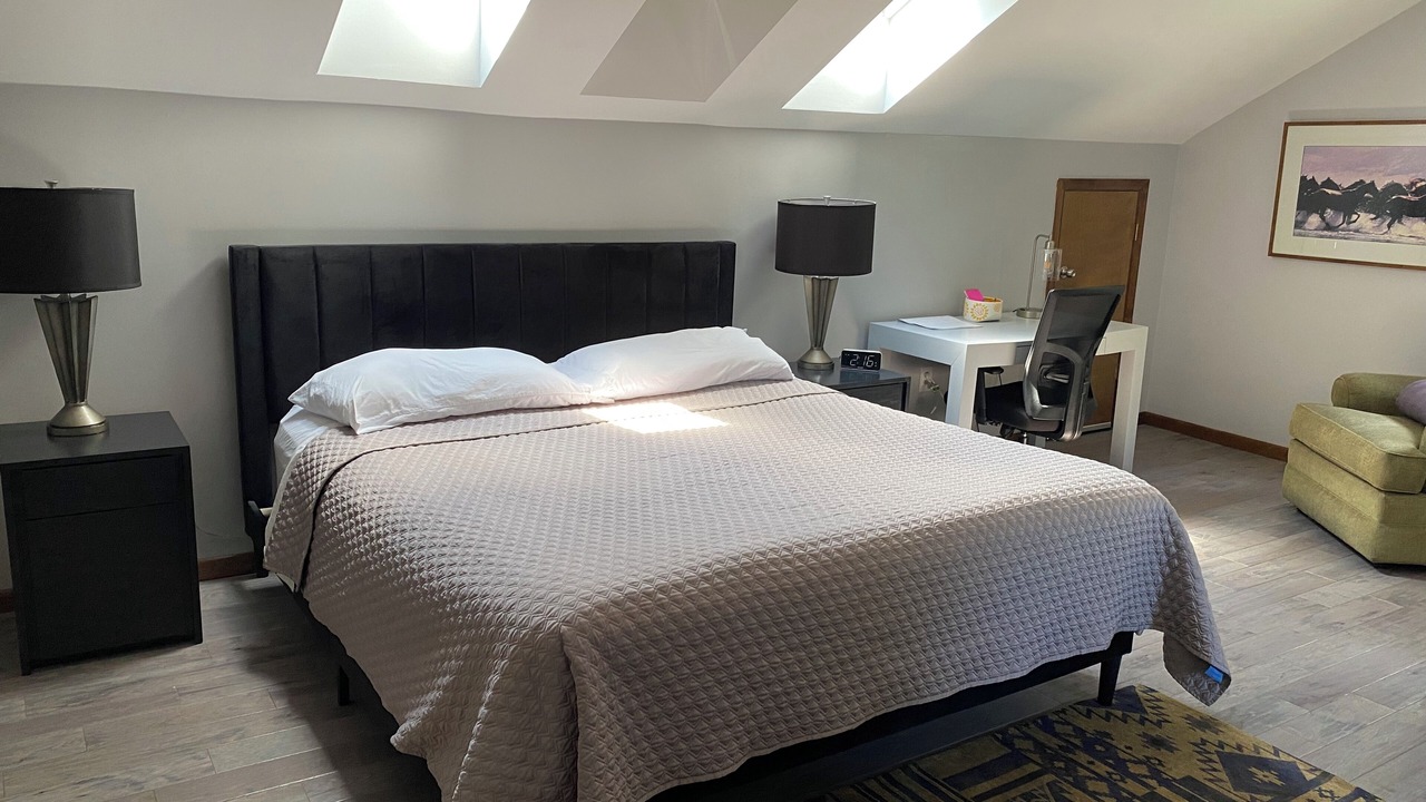 Photo of Bedroom in Saratoga Springs