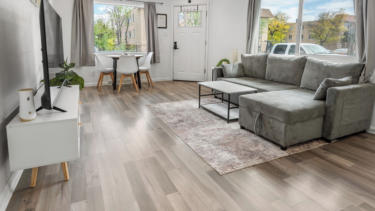 Photo of Livingroom in North Aurora