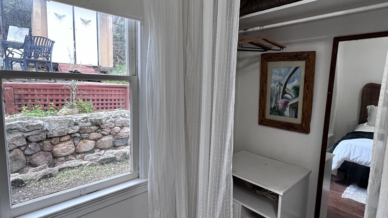Photo of Bedroom in Cheyenne Canyon