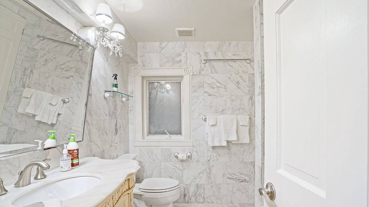 Photo of Bathroom in Longmont