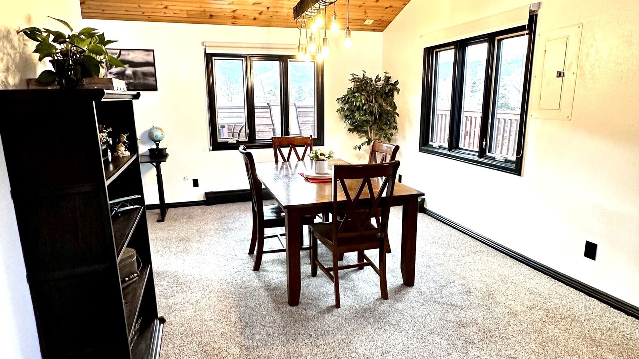 Photo of Livingroom in West Colorado Springs
