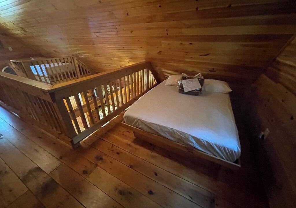 Photo of Bedroom in Whitney