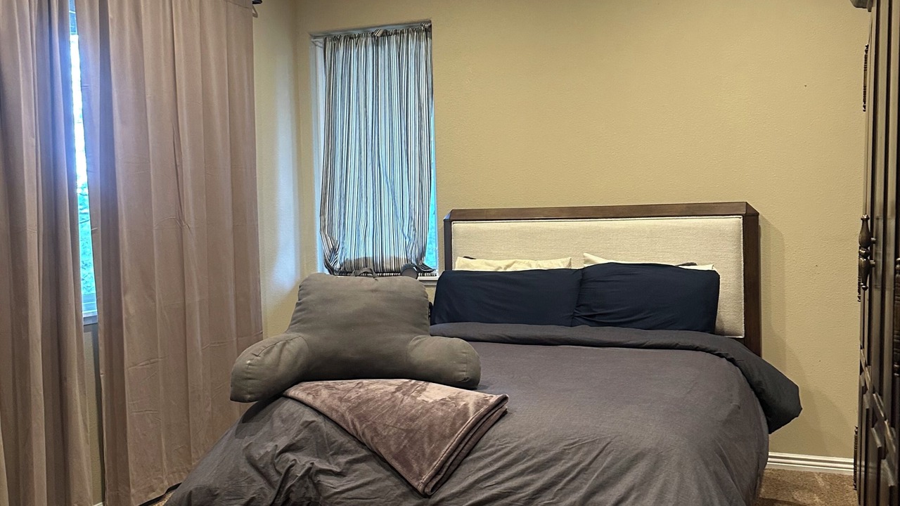 Photo of Bedroom in Tanoa and Hiwan