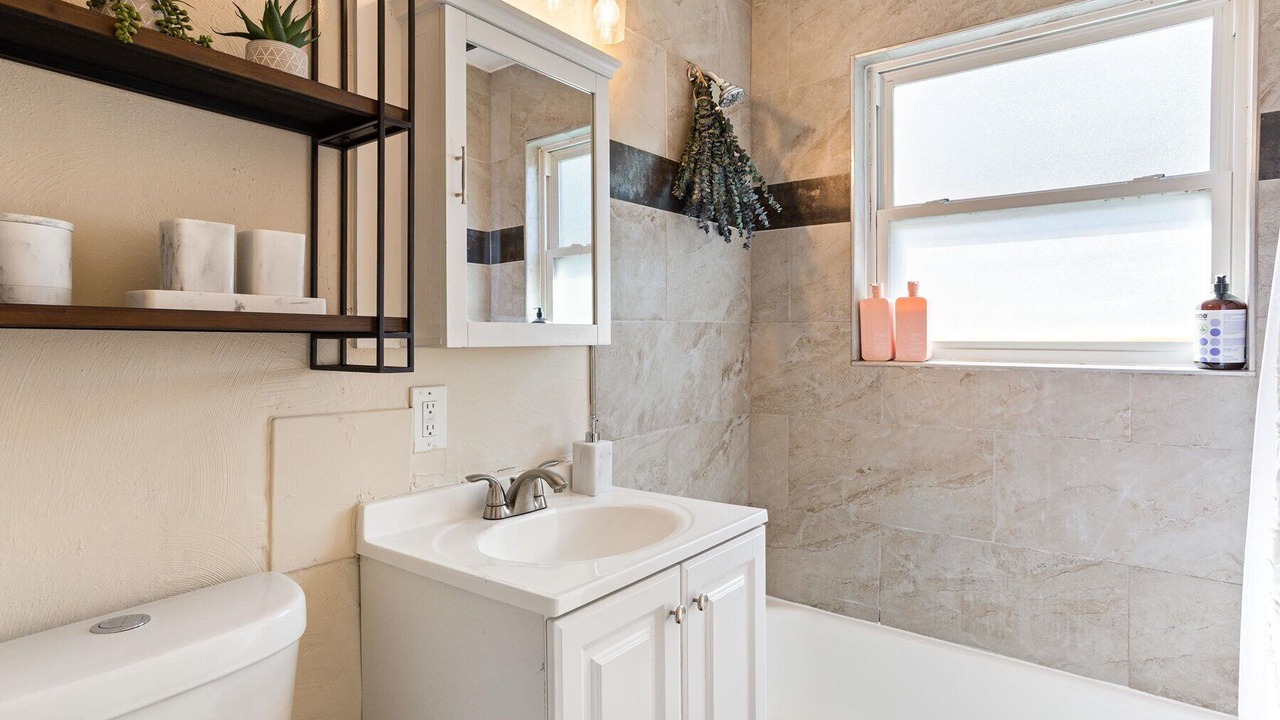 Photo of Bathroom in Aurora