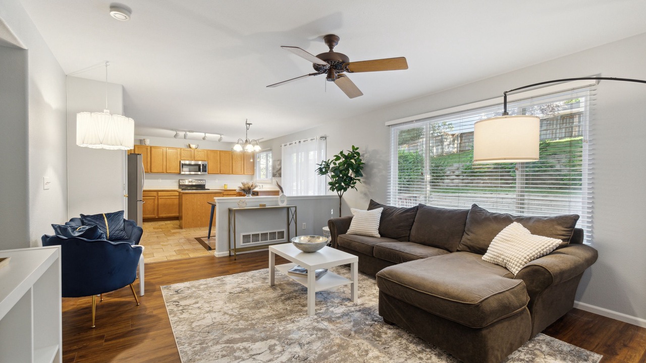 Photo of Livingroom in Westridge