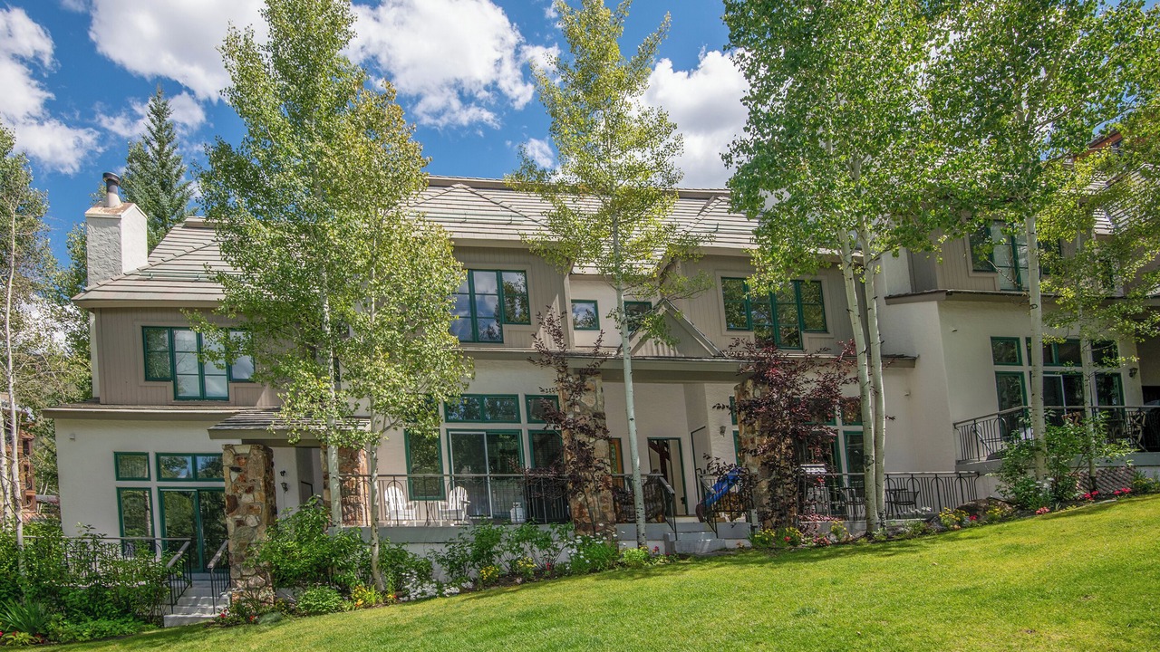 Photo of Outdoor in Highlands Townhomes