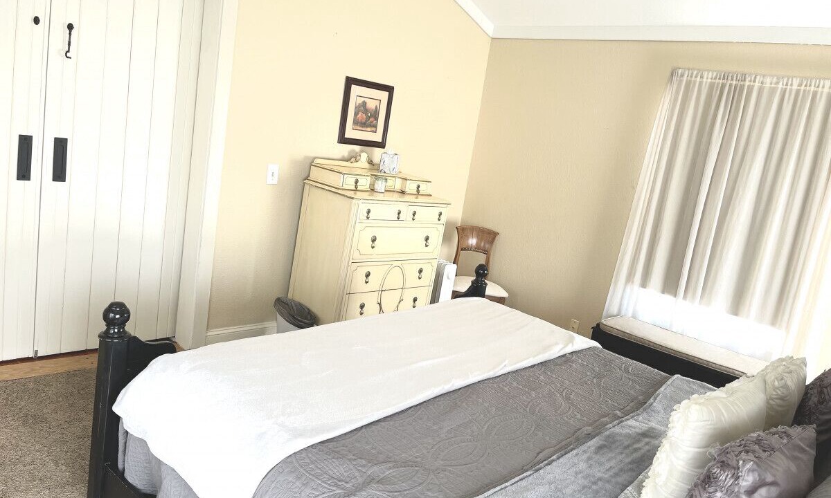 Photo of Bedroom in Old North End