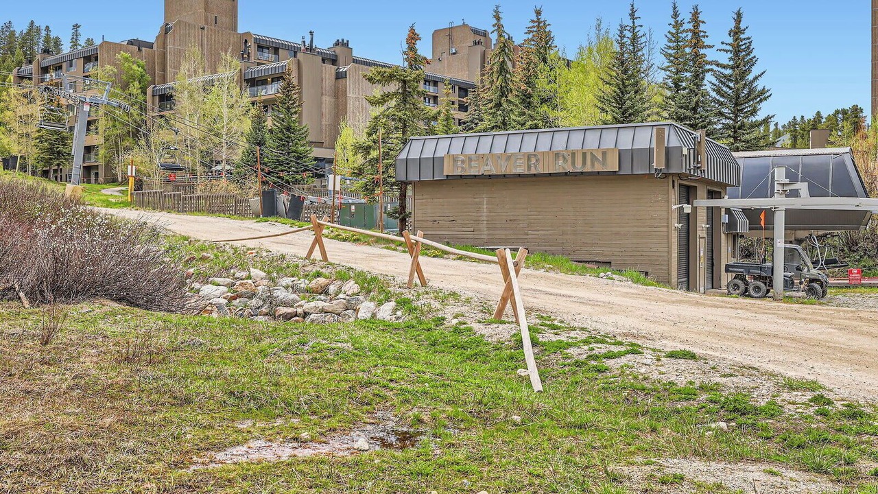 Photo of Outdoor in Peak 9