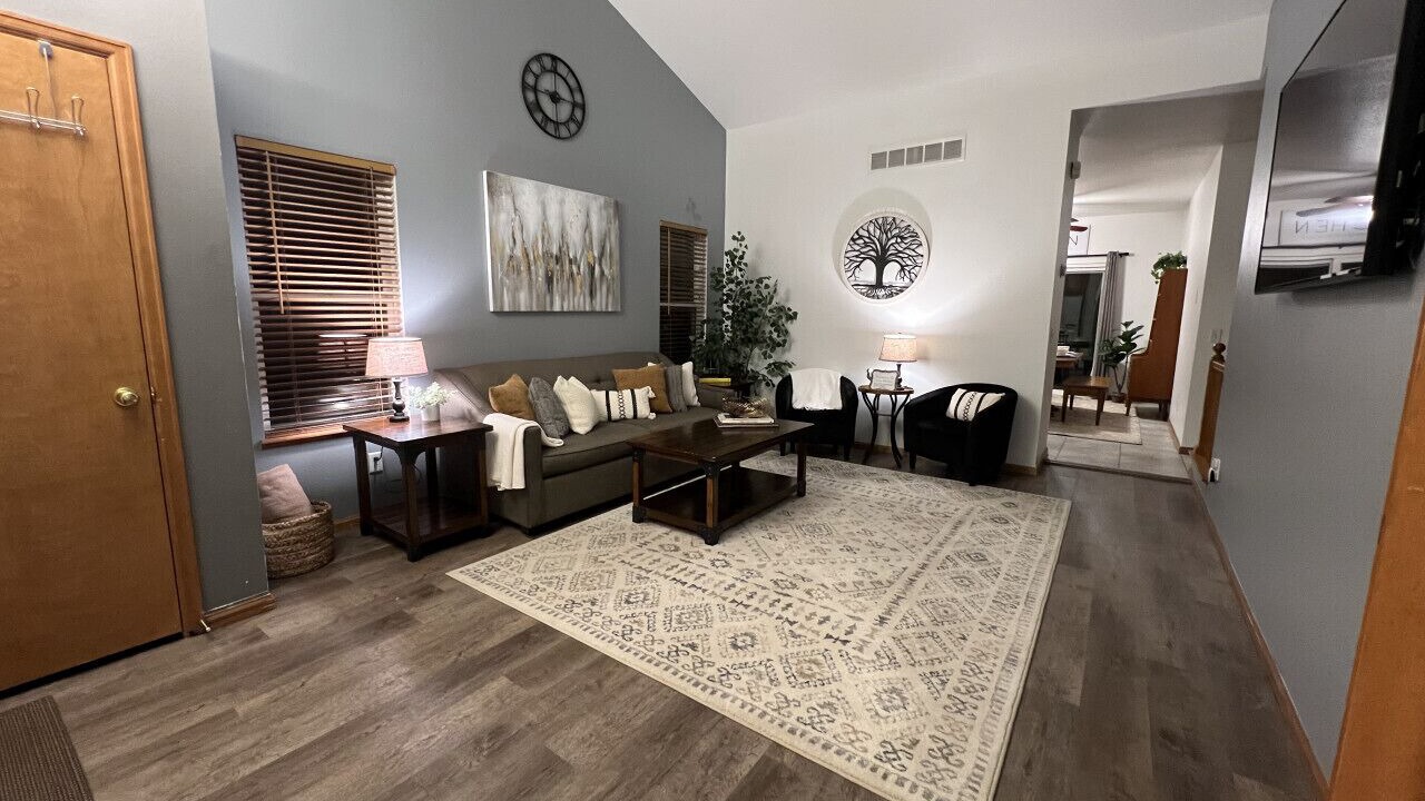 Photo of Livingroom in Gleneagle