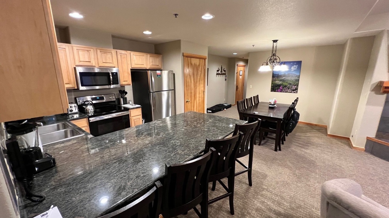 Photo of Kitchen in Peak 9