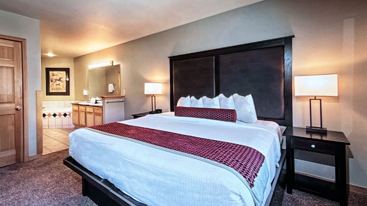 Photo of Bedroom in Peak 9