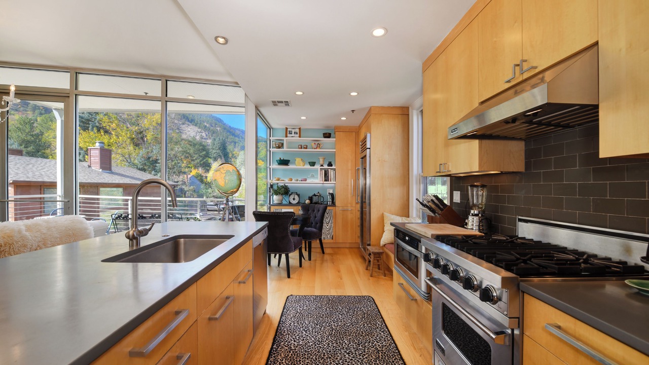 Photo of Kitchen in Lower Arapahoe