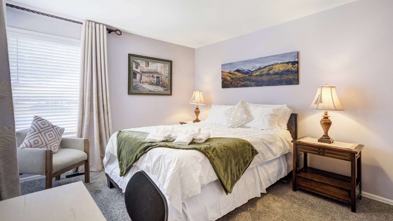 Photo of Bedroom in Woodland Park