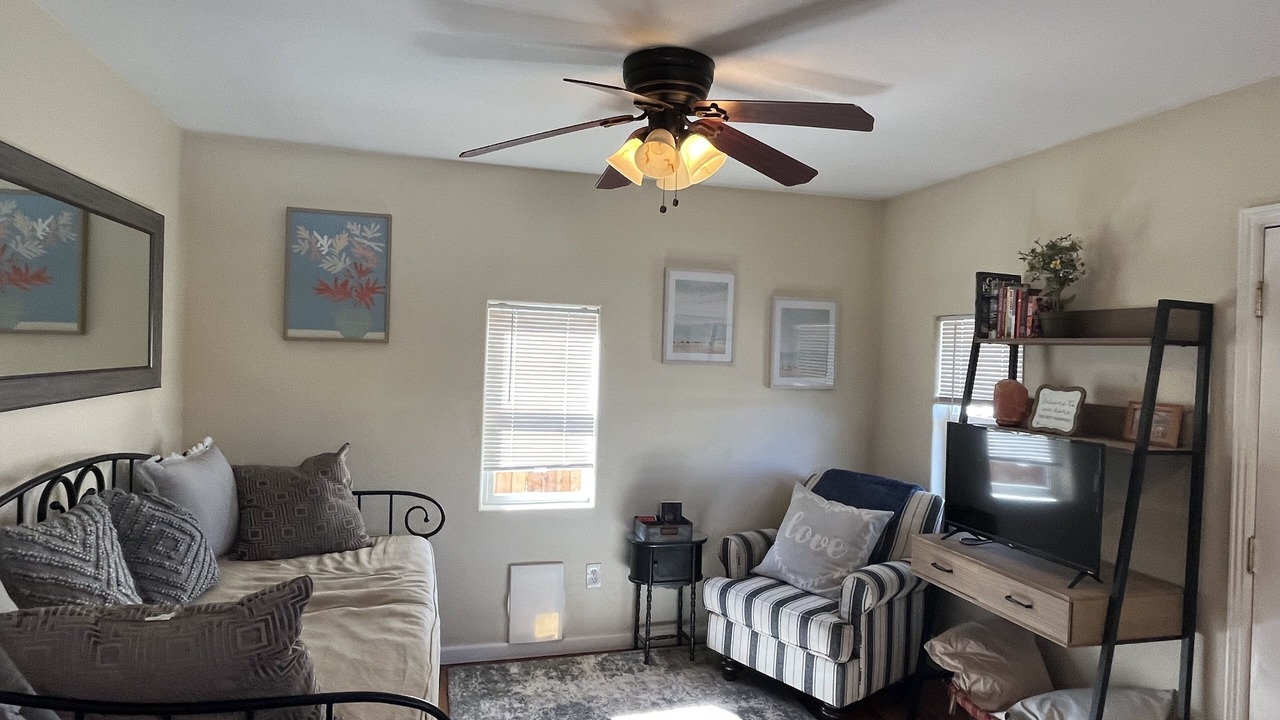 Photo of Livingroom in Montrose