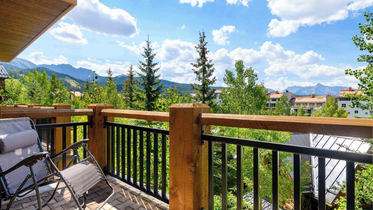 Photo of Patio Balcony in Mountain Village