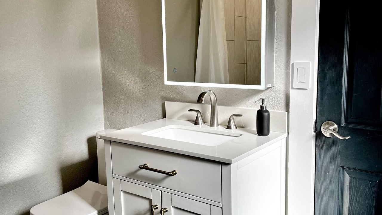 Photo of Bathroom in Edgewater