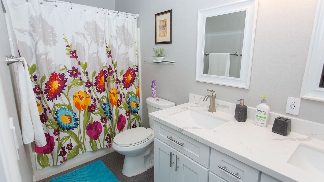 Photo of Bathroom in Summerlin