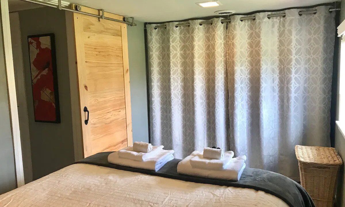 Photo of Bedroom in South Alameda