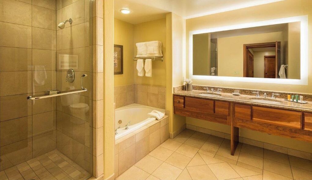 Photo of Bathroom in Peak 9