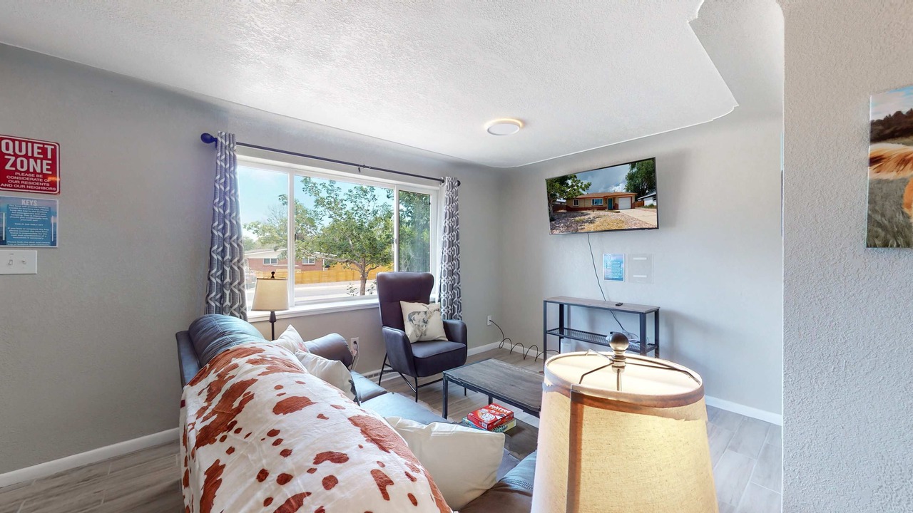 Photo of Livingroom in Arvada Plaza Area