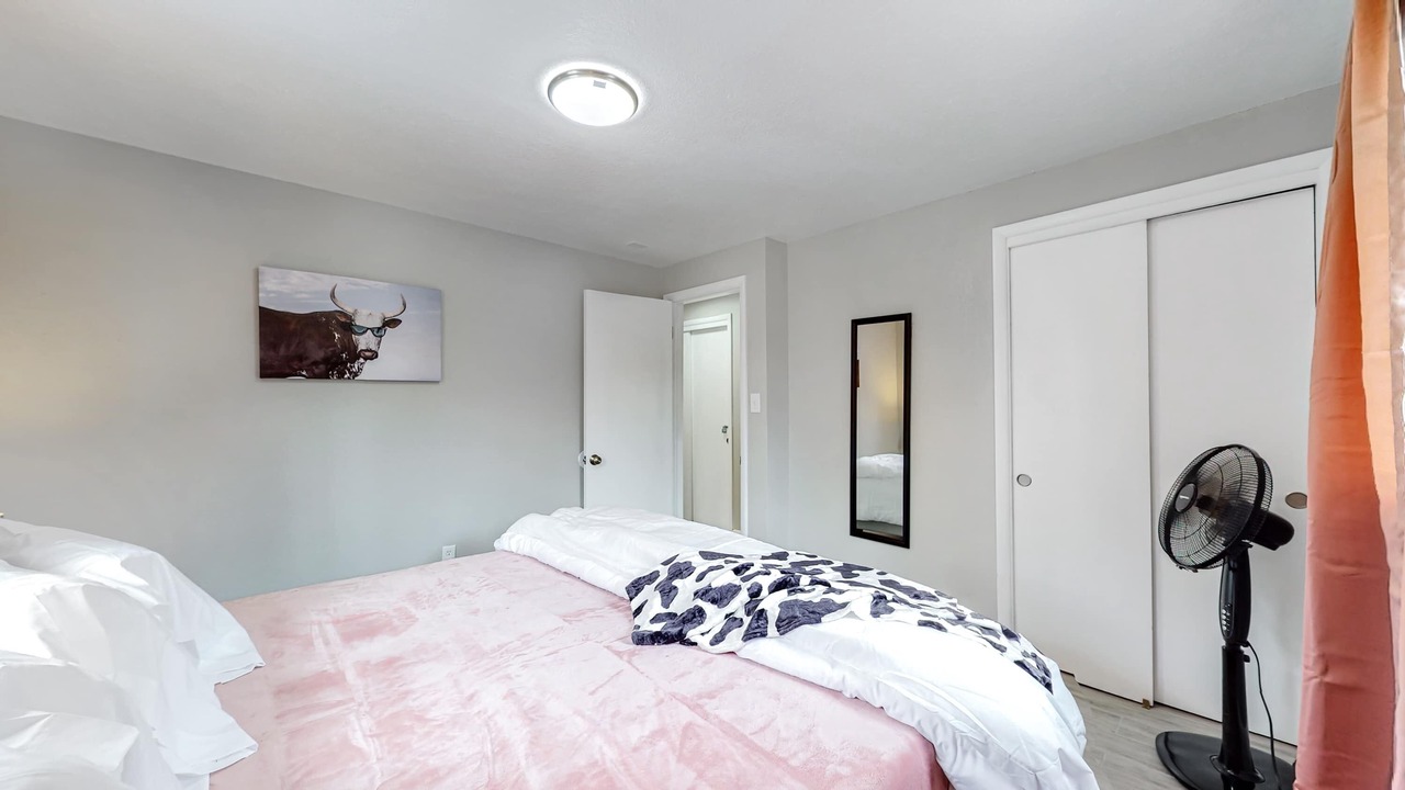Photo of Bedroom in Arvada Plaza Area