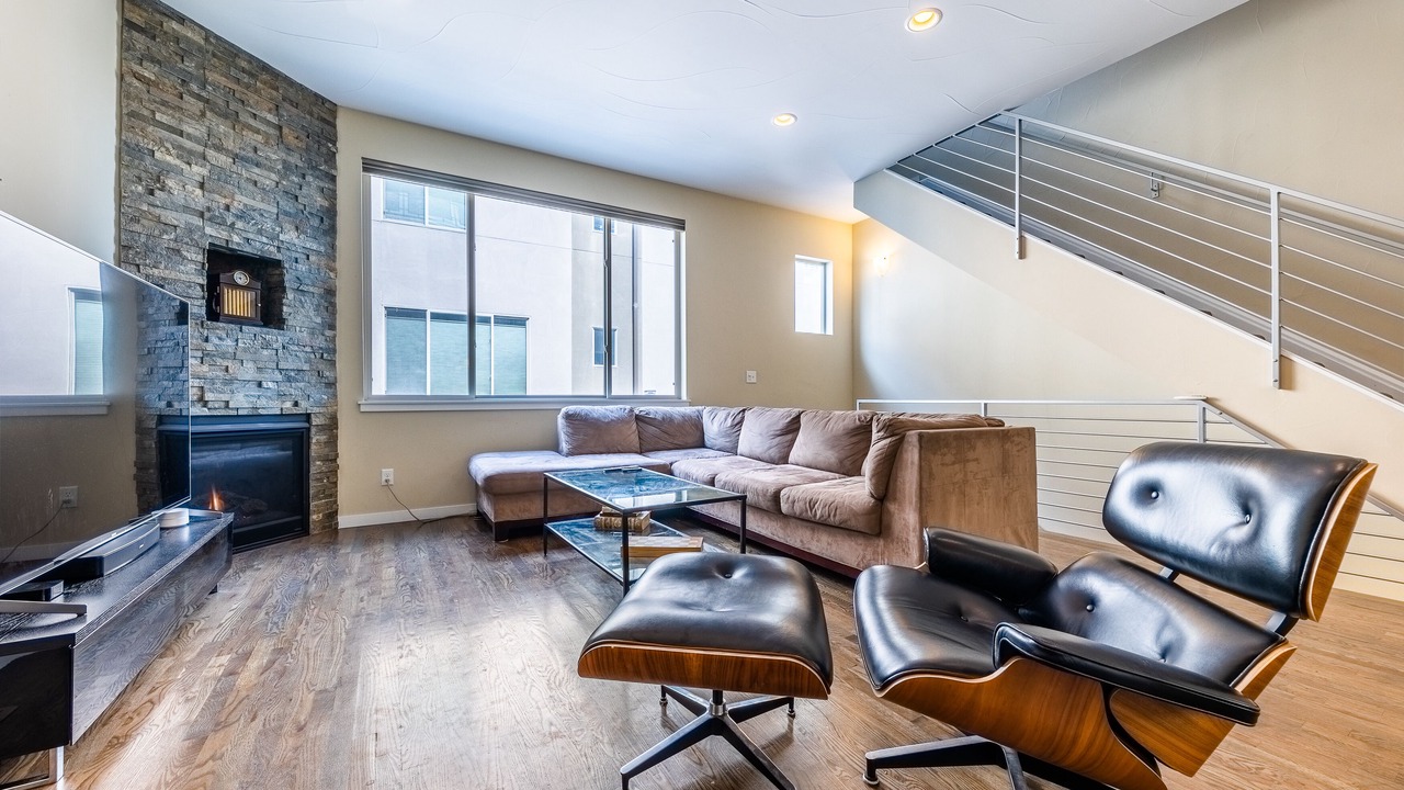 Photo of Livingroom in Highland