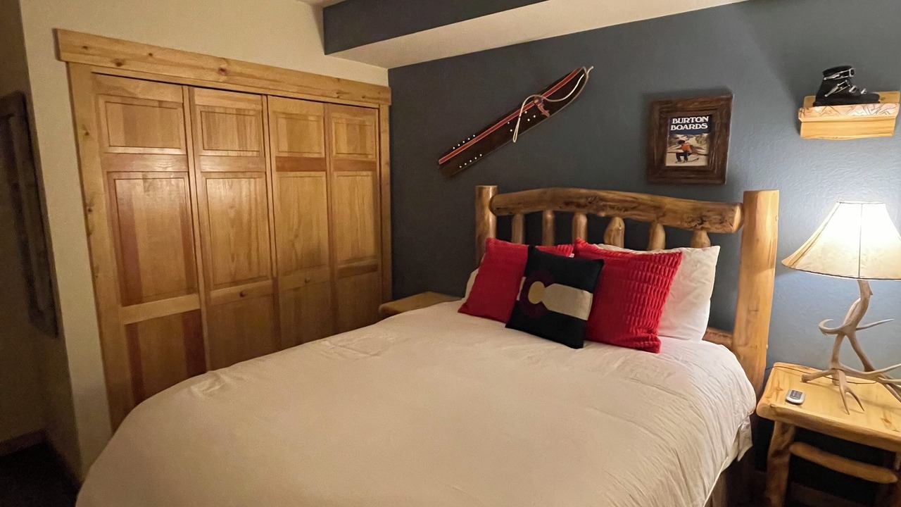 Photo of Bedroom in Mountain House