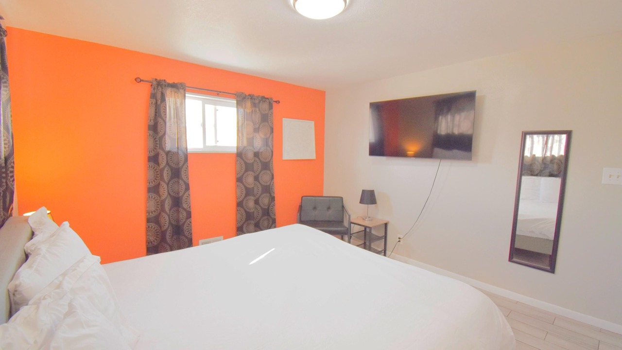 Photo of Bedroom in Twin Lakes