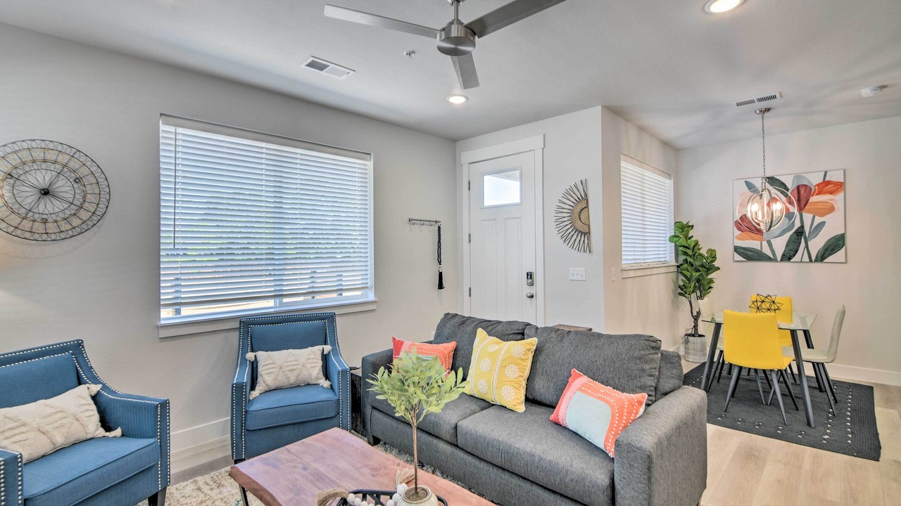 Photo of Livingroom in Greeley