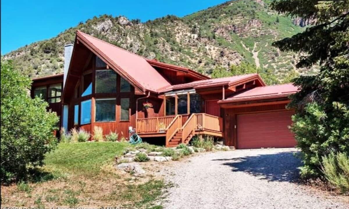 Photo of Outdoor in Glenwood Springs