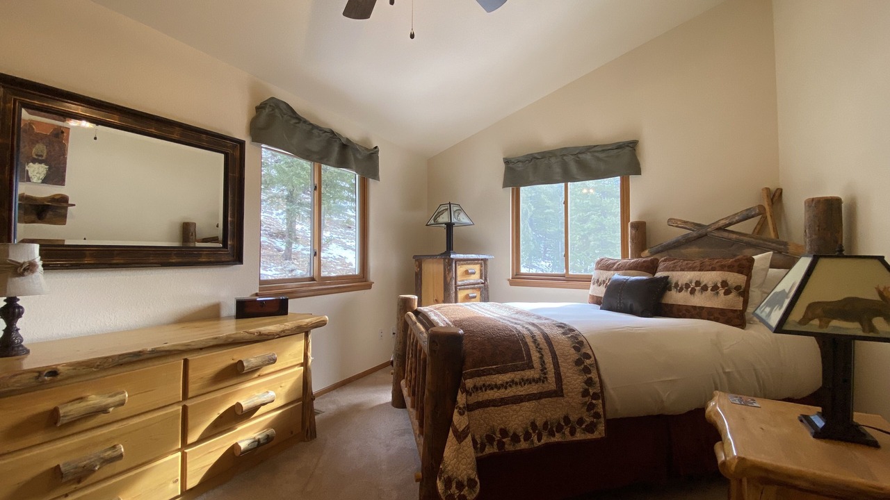 Photo of Bedroom in Evergreen